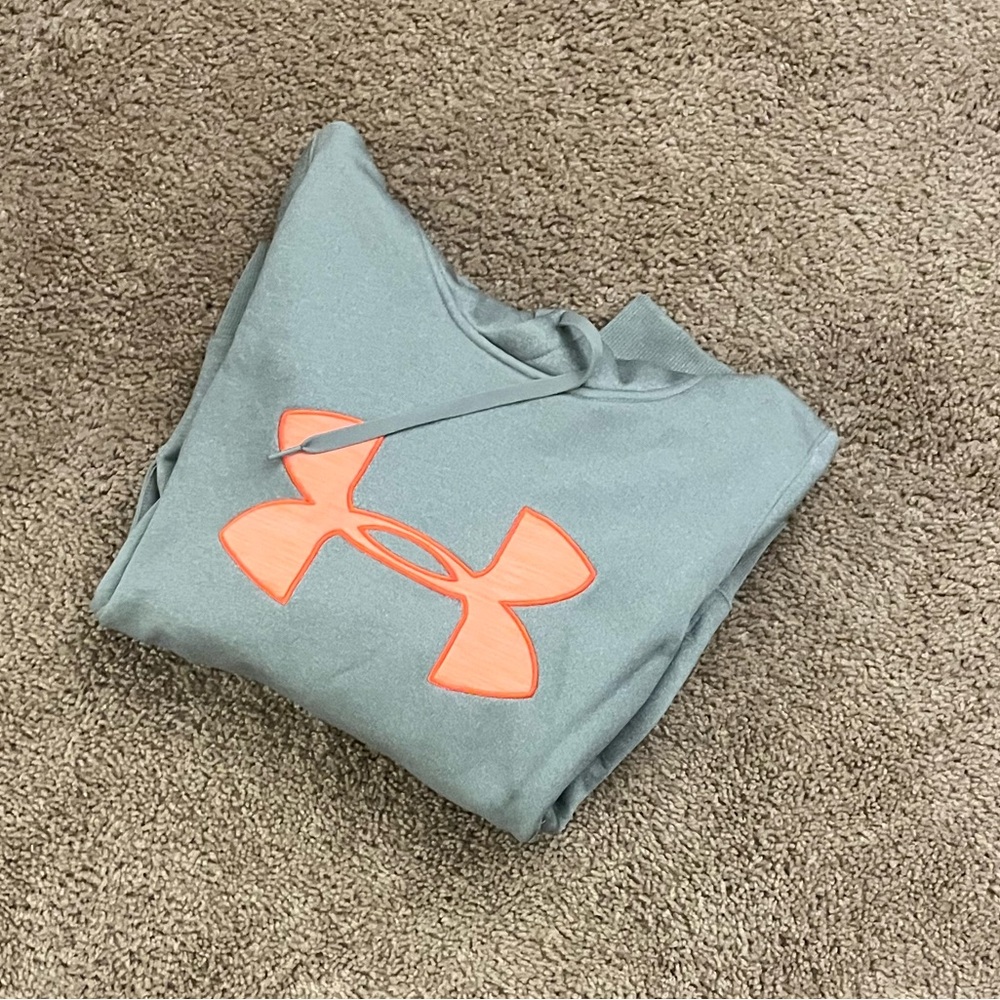 Underarmor Therma hoodie